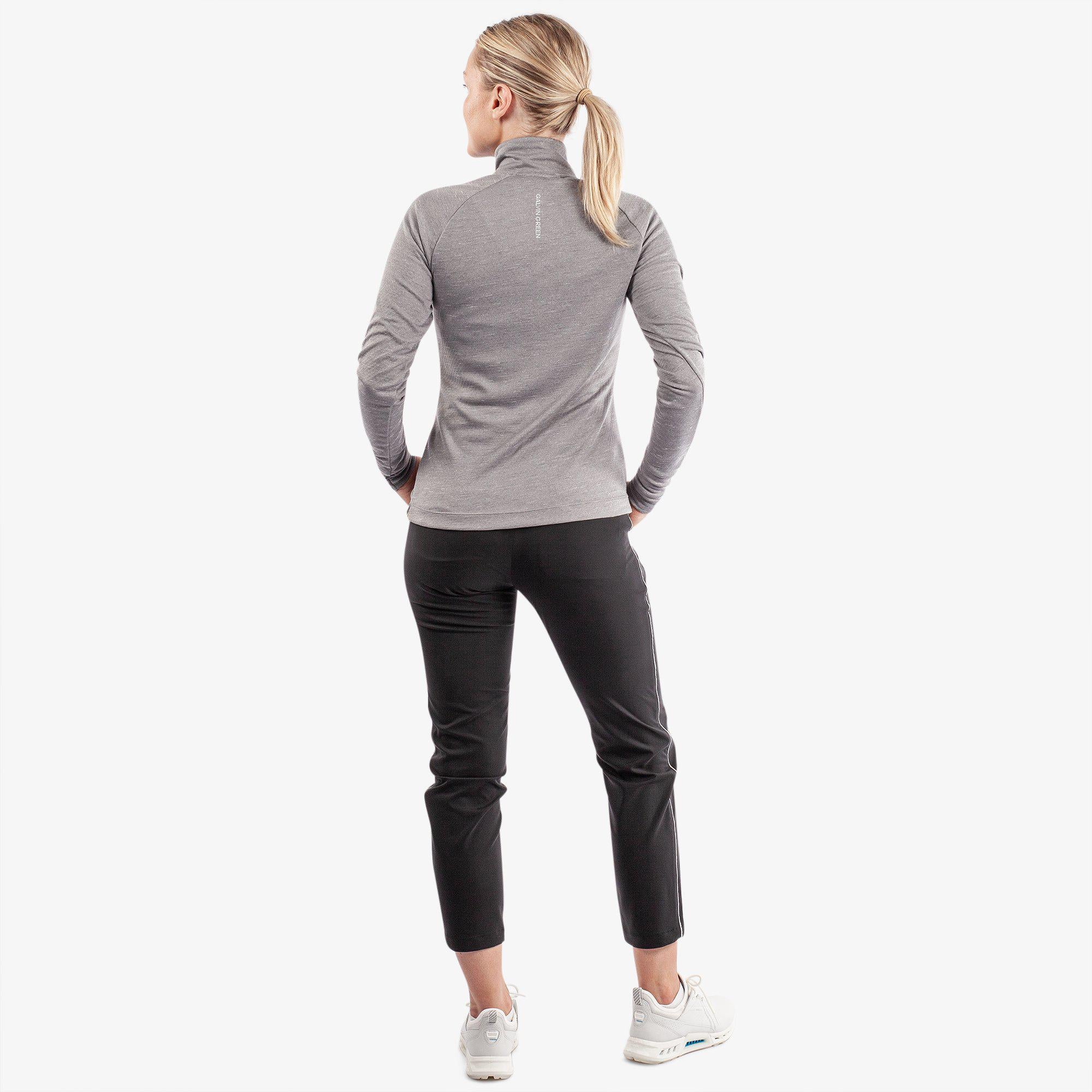 Diora - Insulating golf mid layer 7 Diora - Insulating golf mid layer