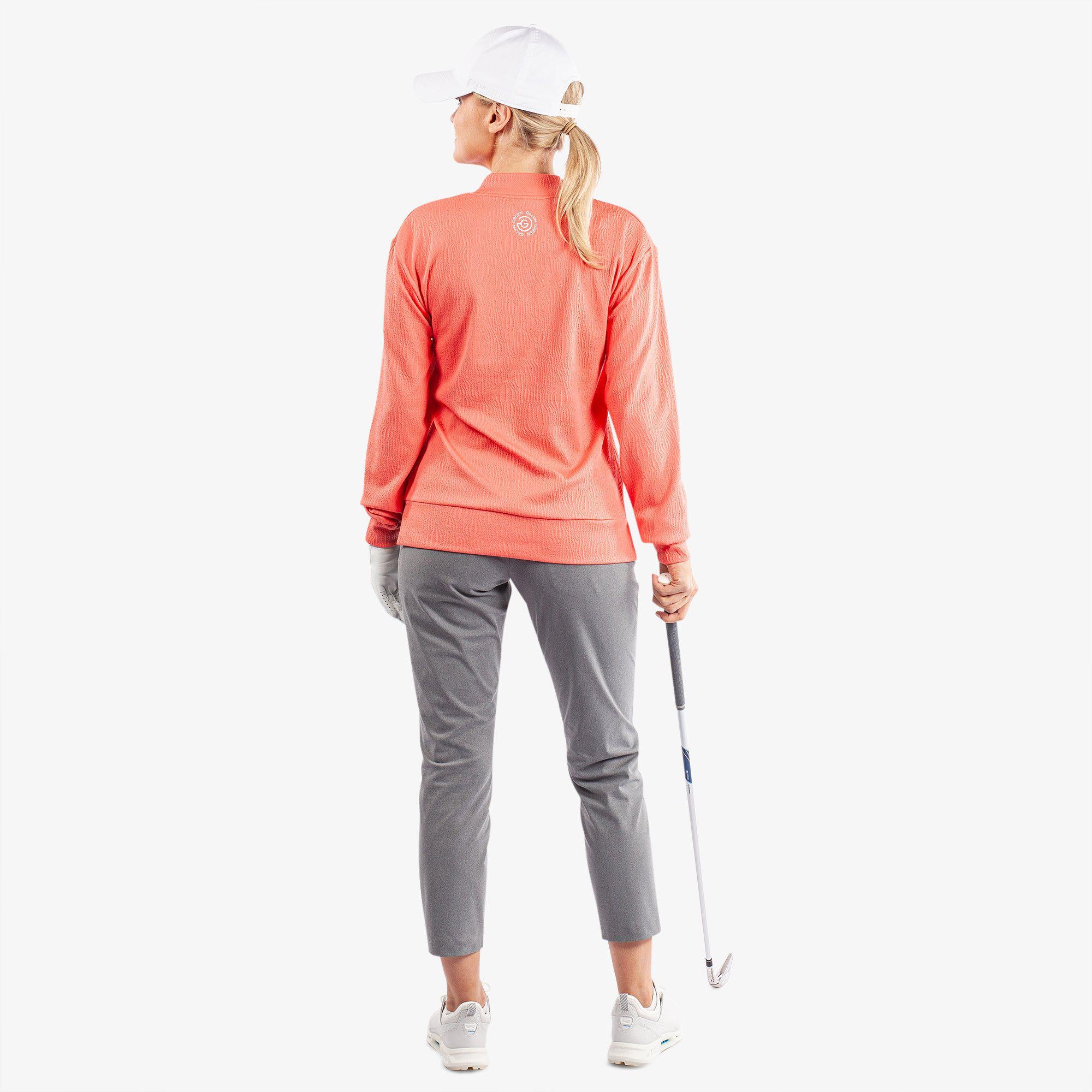 Donya - Insulating golf mid layer 9 Donya - Insulating golf mid layer