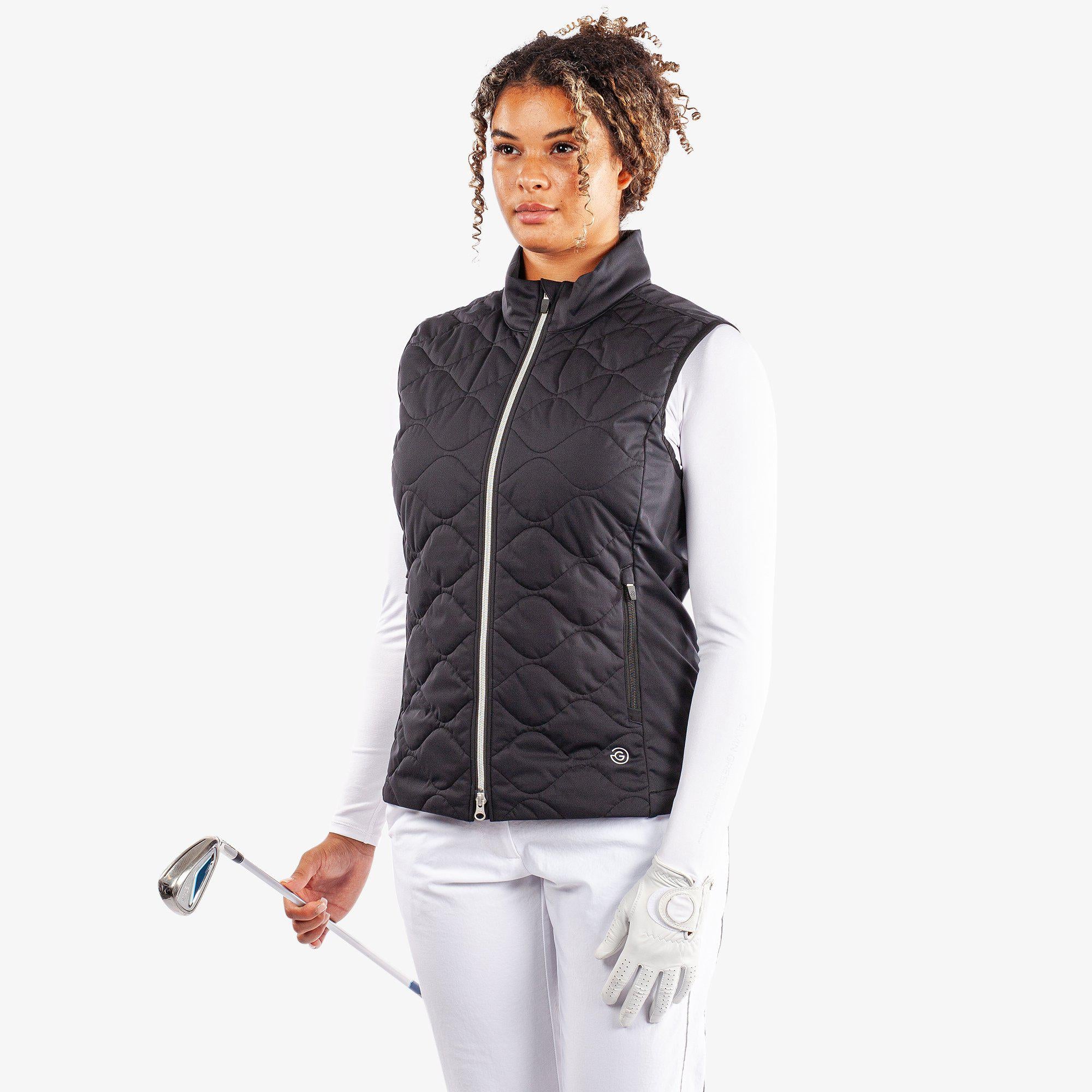 Lucille - Windproof and water repellent golf vest 2 Lucille - Windproof and water repellent golf vest