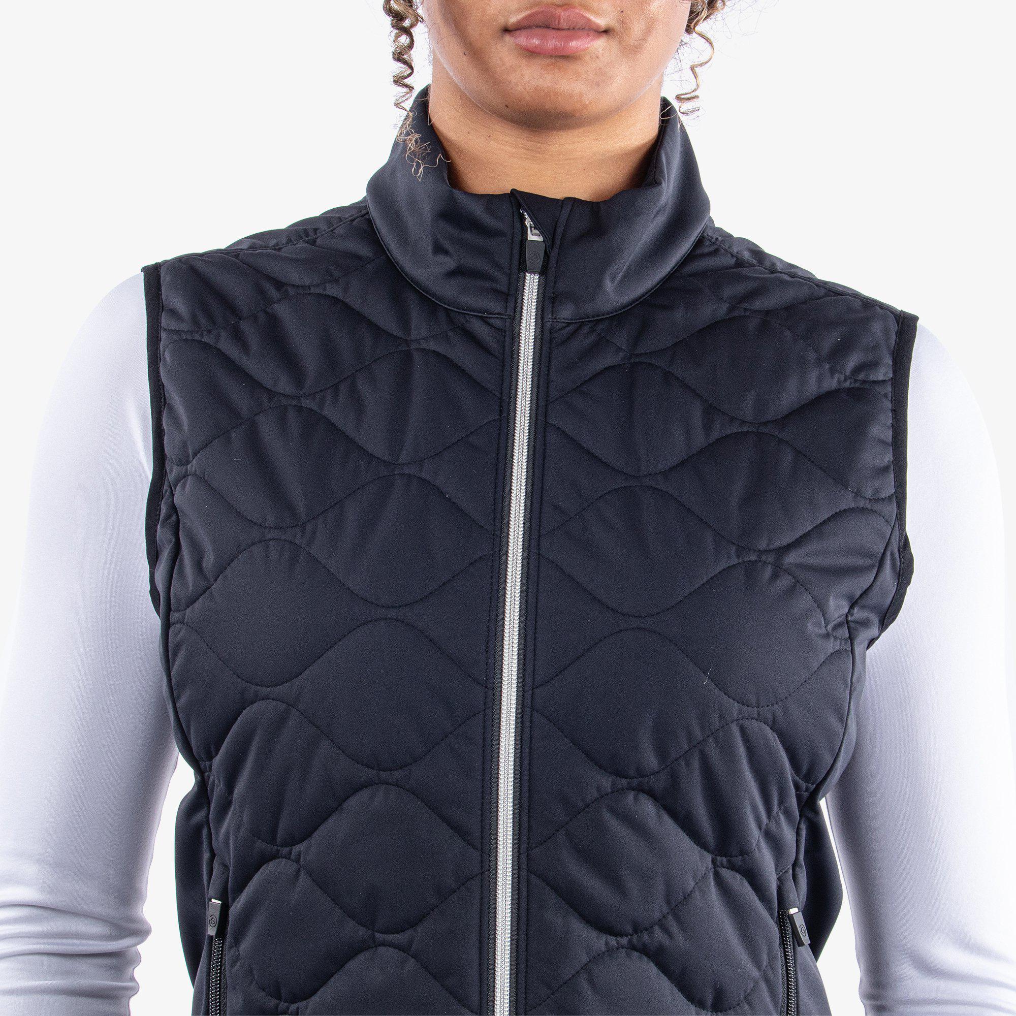 Lucille - Windproof and water repellent golf vest 4 Lucille - Windproof and water repellent golf vest