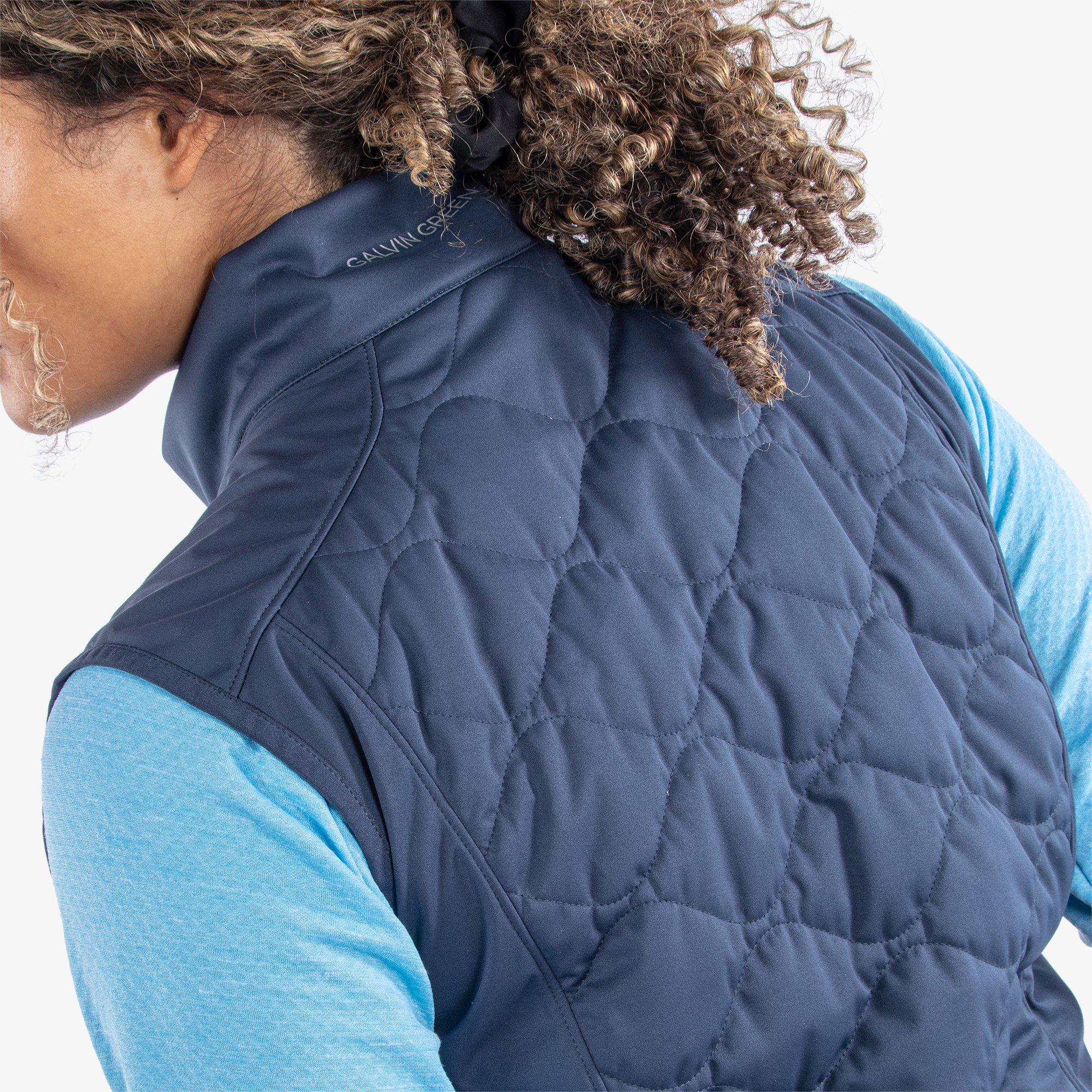 Lucille - Windproof and water repellent golf vest 7 Lucille - Windproof and water repellent golf vest